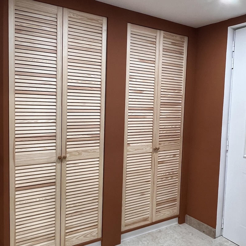 Louvredeuren inbouwkast op maat in Lauraguel Frankrijk